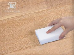 木地板縫隙太臟怎么處理？使用納米海綿一擦即凈